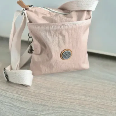 Sac bandoulière rose kipling